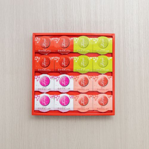おかやま桃子　アソートギフト16個入（4種）